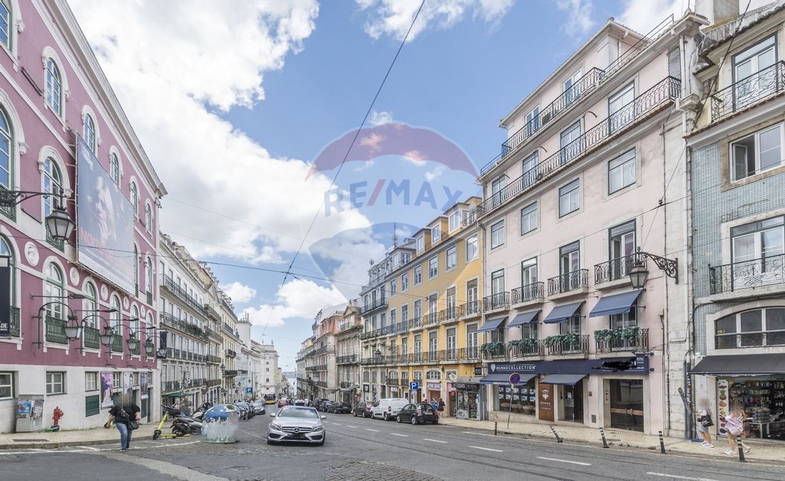 Apartment in Misericordia, Lisbon, Portugal 2 - 12590961