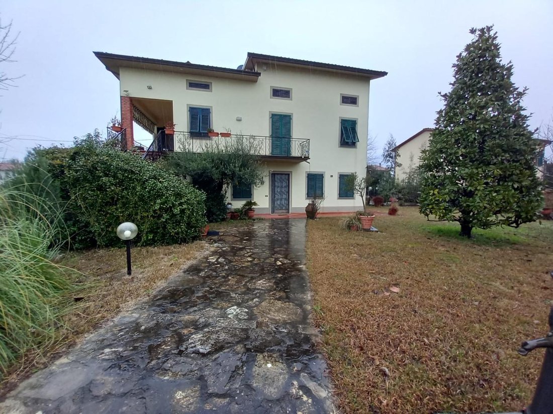 Villa in Center, Capannori, Tuscany 2 - 12591777