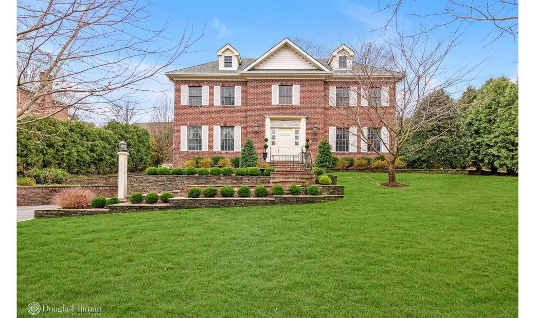 House Manhasset In Manhasset, New York, United States For Sale (12590552)