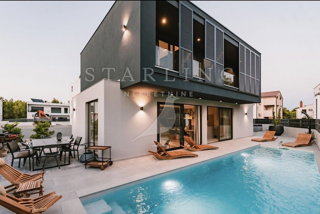 House Vodice, 200m2 In Vodice, šibenik Knin County, Croatia For Sale (12594916)