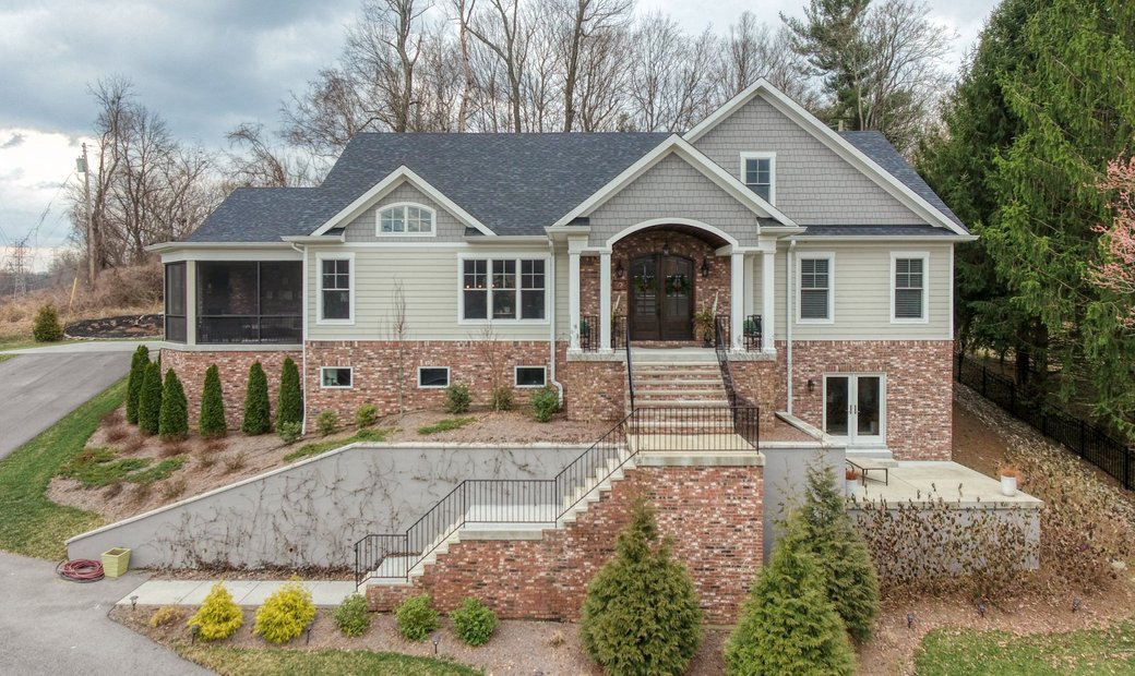 72 Westwind Road In Watterson Park, Kentucky, United States For Sale