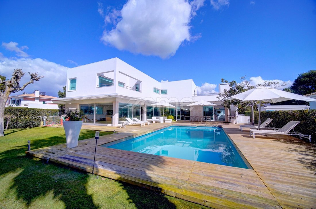 Grândola House In Setúbal Municipality, Setubal, Portugal For Sale