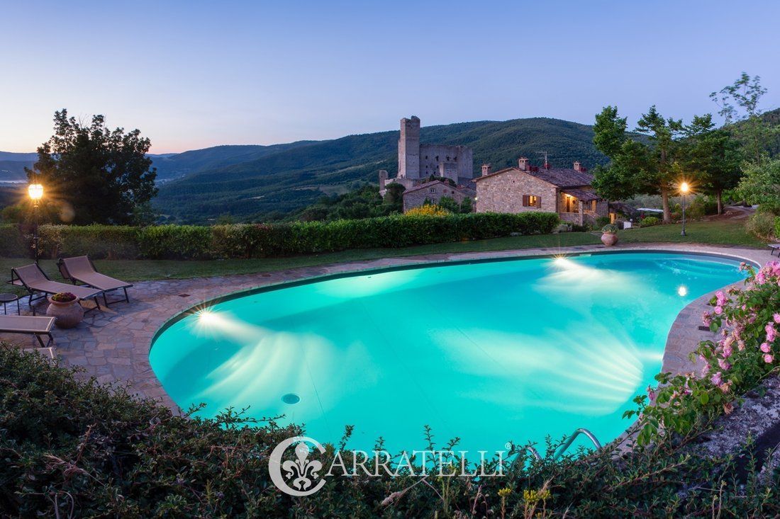 Farmhouse With Pool In The Hills Of Cortona In Cortona, Tuscany, Italy
