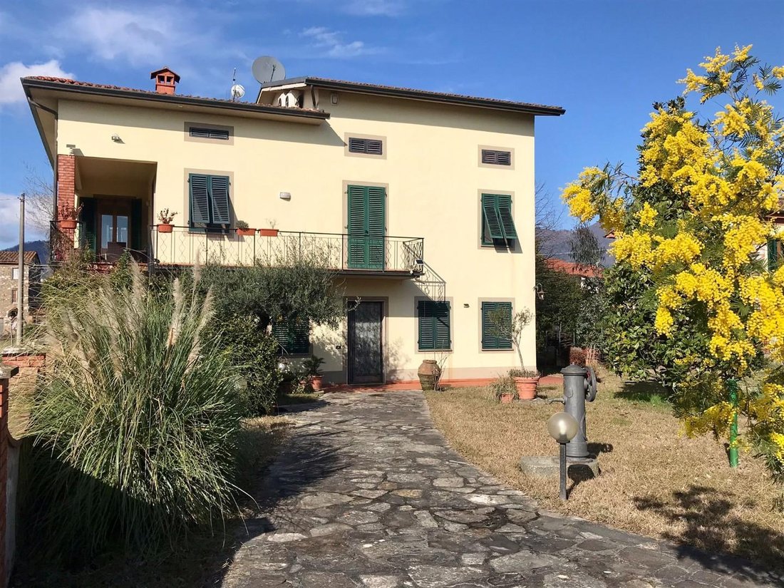Villa in Center, Capannori, Tuscany 1 - 12591777