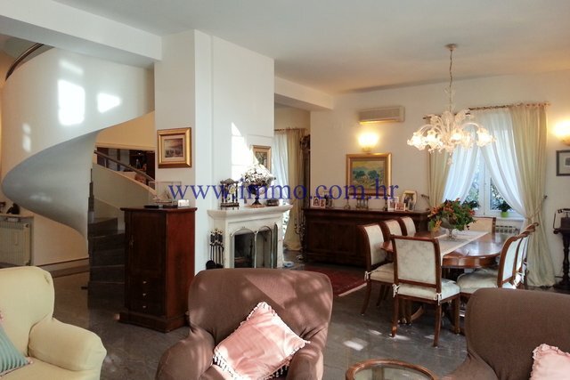 House in Gradski kotar Grad, Split, Split-Dalmatia County 3 - 12596165
