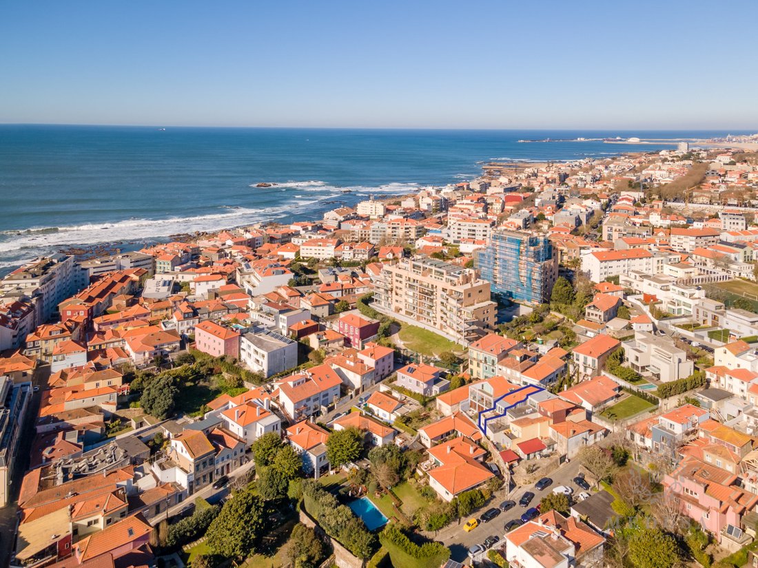 4 Bedroom House With A 40m2 Terrace Foz, In Porto, Porto District