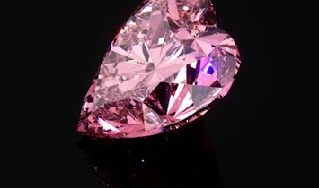 Heart Shape Fancy Vivid Pink Diamond (GIA Certified)