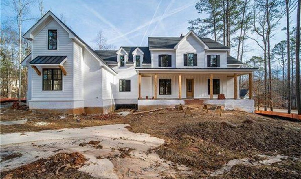 Stunning New Construction Farmhouse In Milton, Ga, United States For