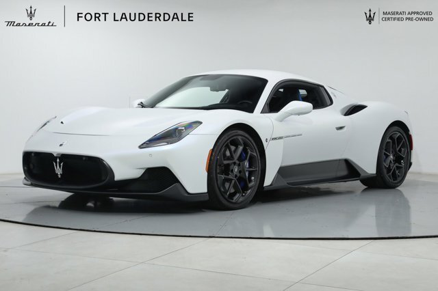 Coupe in Fort Lauderdale, Florida, United States 1 - 12601679