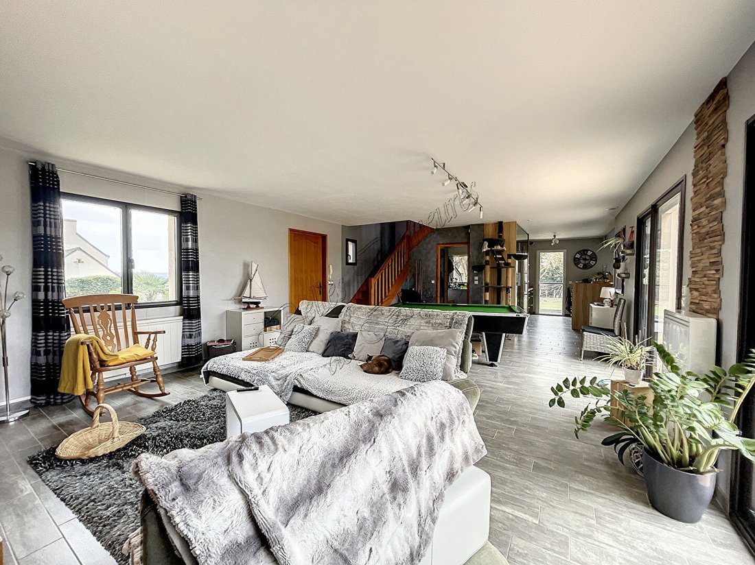 For Sale Villa With Outbuilding 500 M From The In Carantec, Brittany