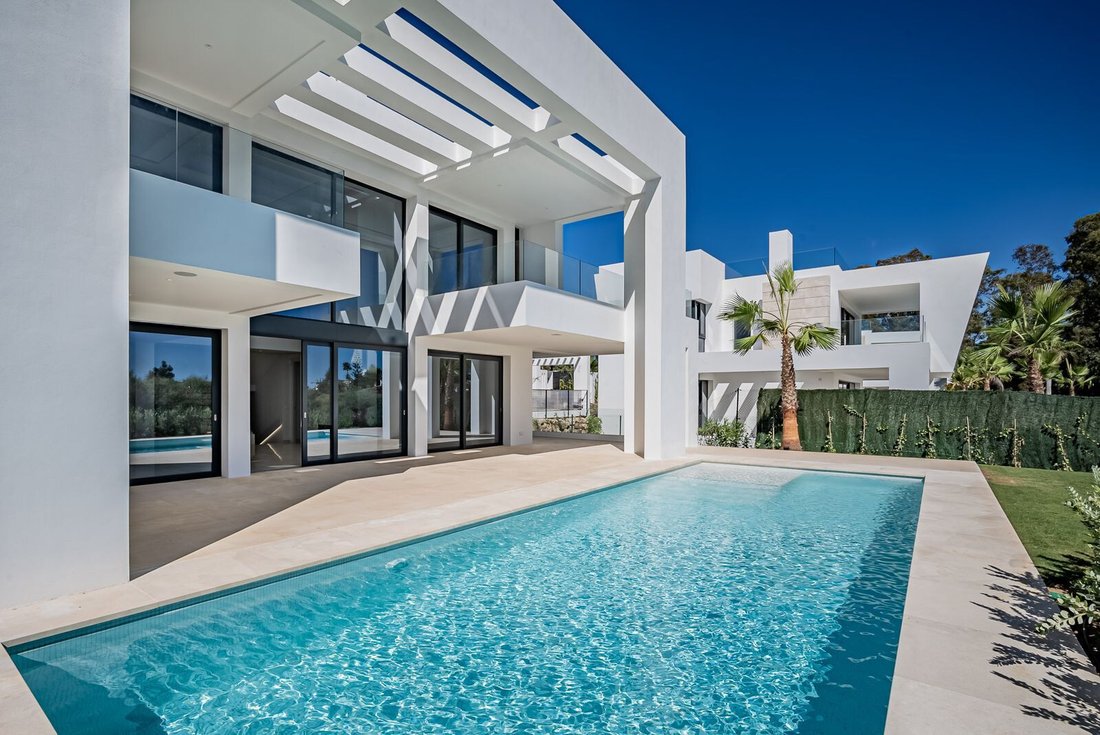 Villa in Benahavis, Andalusia, Spain 1 - 12600255