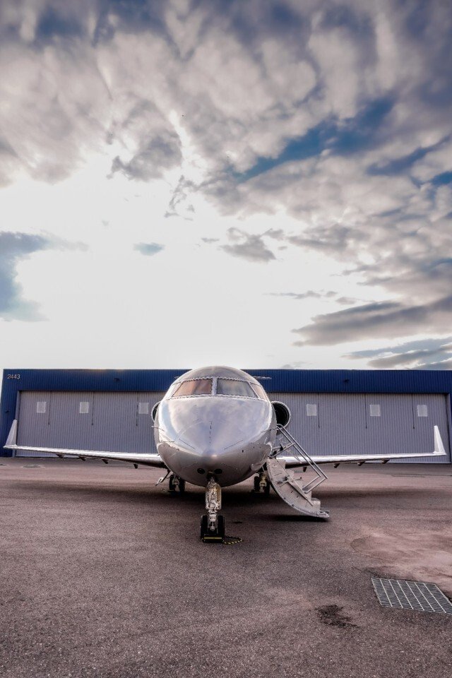 BOMBARDIER CHALLENGER in Scottsdale 3 - 12573924