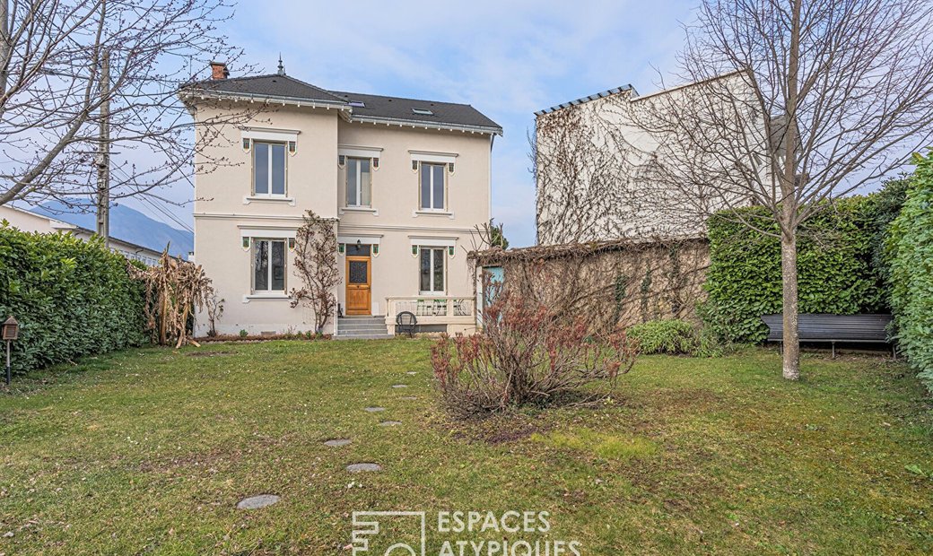 Bourgeois House From The 1930s In Grenoble, Auvergne Rhône Alpes