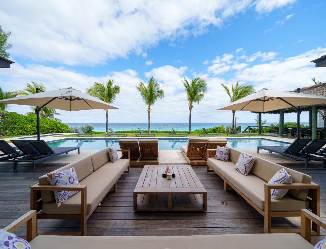 Harbour Island Beach Front Home In Dunmore Town, Harbour Island, The Bahamas For Sale (12493581)