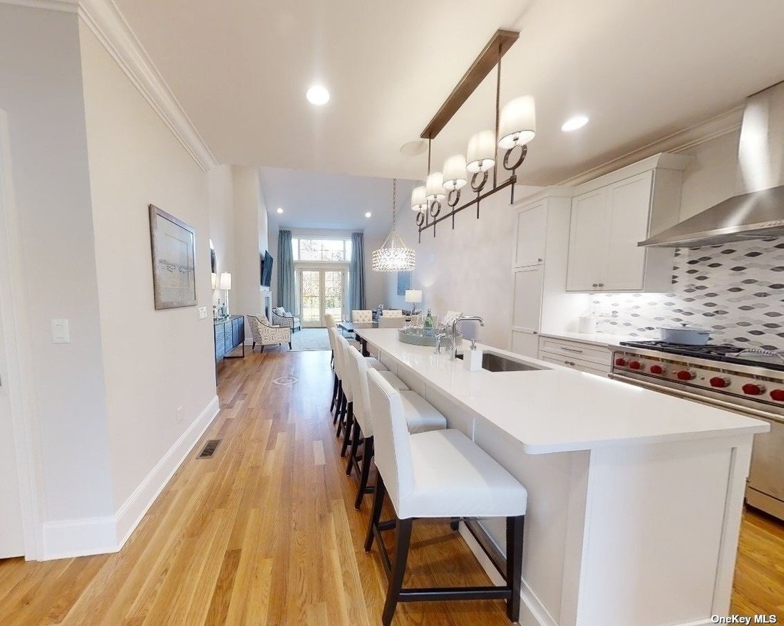 Condo in Woodbury, New York, United States 3 - 12596840