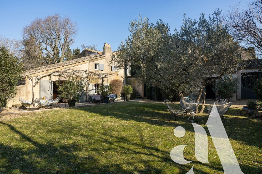 Eygalières 5 Mn From Old In Eygalières, Provence Alpes Côte D'azur