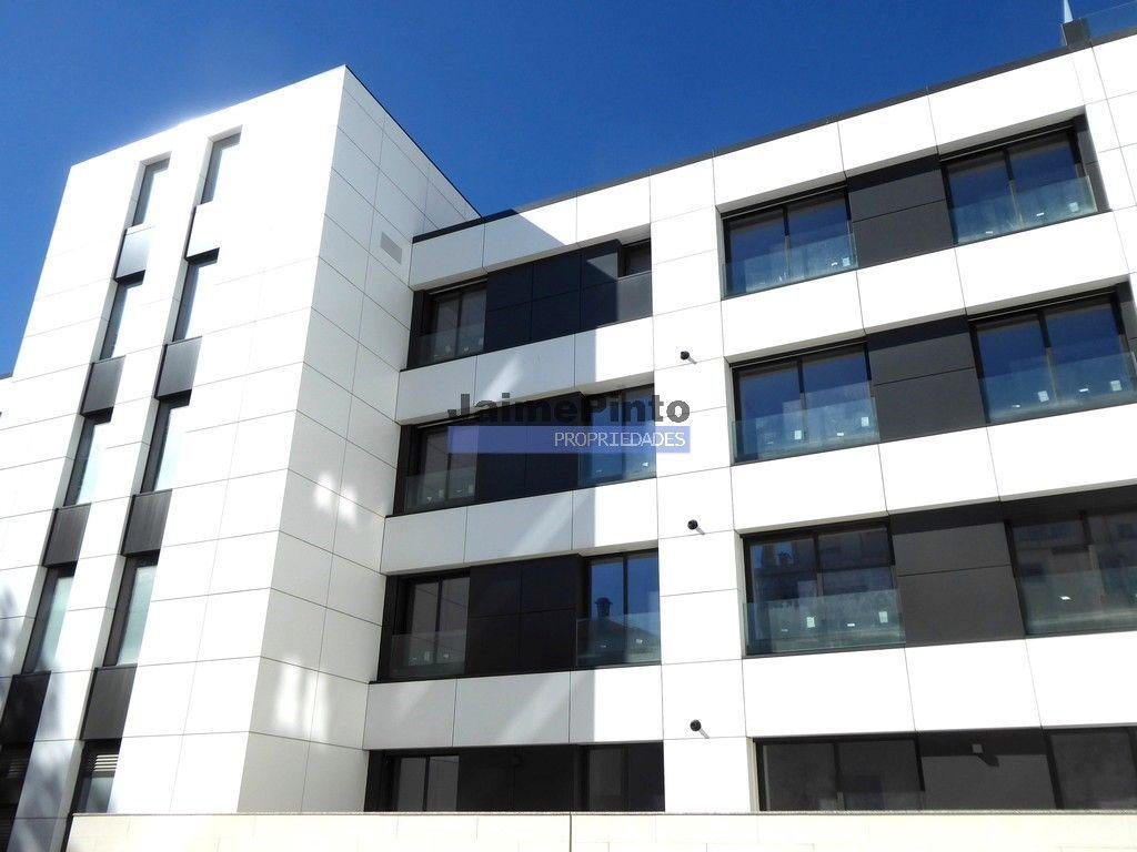 Apartment in Cedofeita, Santo Ildefonso, Se, Miragaia, Sao Nicolau e Vitoria, Porto District, Portugal 1 - 12598386