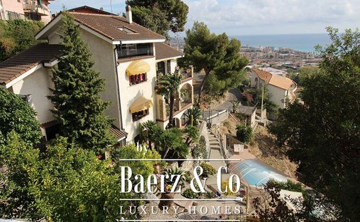 Villa in City Center, Ventimiglia, Liguria 1