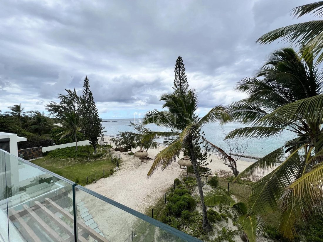 Belle Mare Beachfront Penthouse In Quatre Cocos, Flacq District, Mauritius For Rent (12603277)