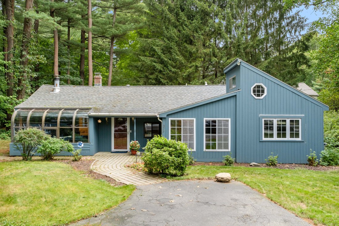 373 Salem Street, North Andover, In North Andover, Massachusetts