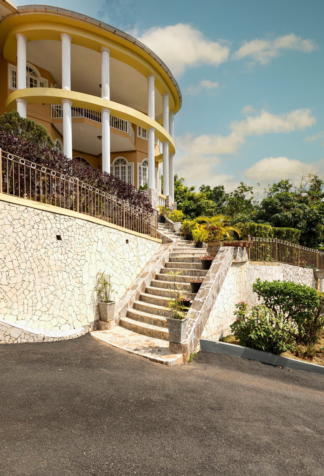 Old Stony Hill Road In Golden Spring, St. Andrew Parish, Jamaica For