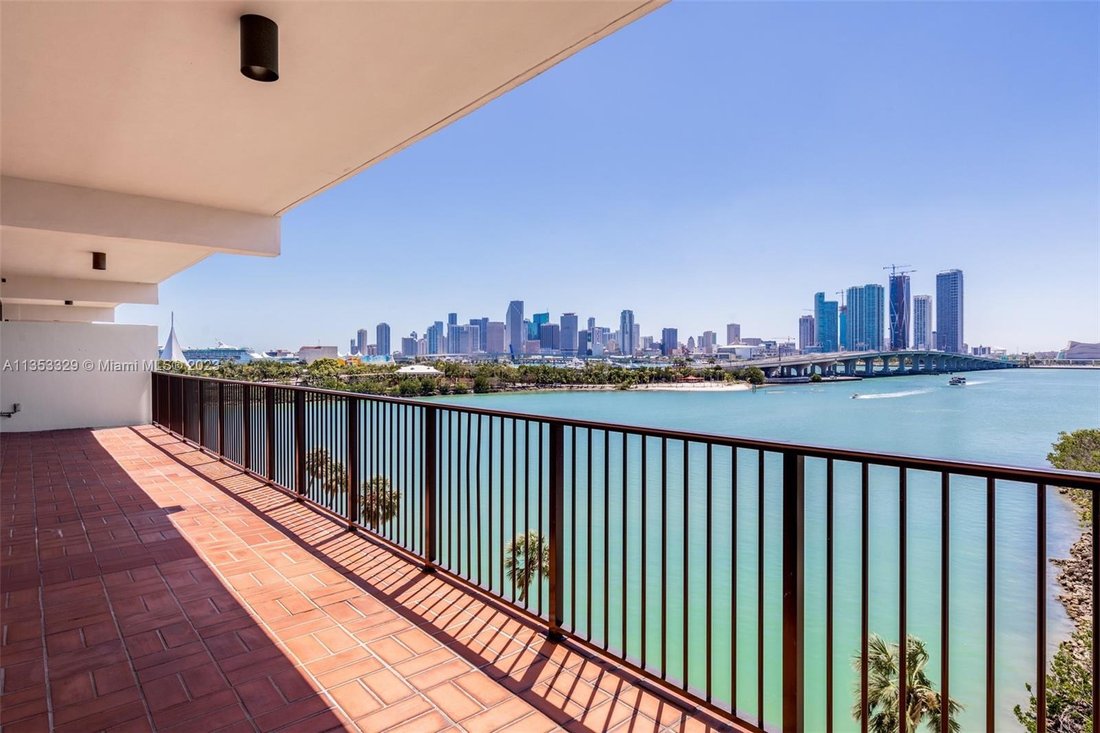Condo Miami In Miami, Florida, United States For Sale (12605679)