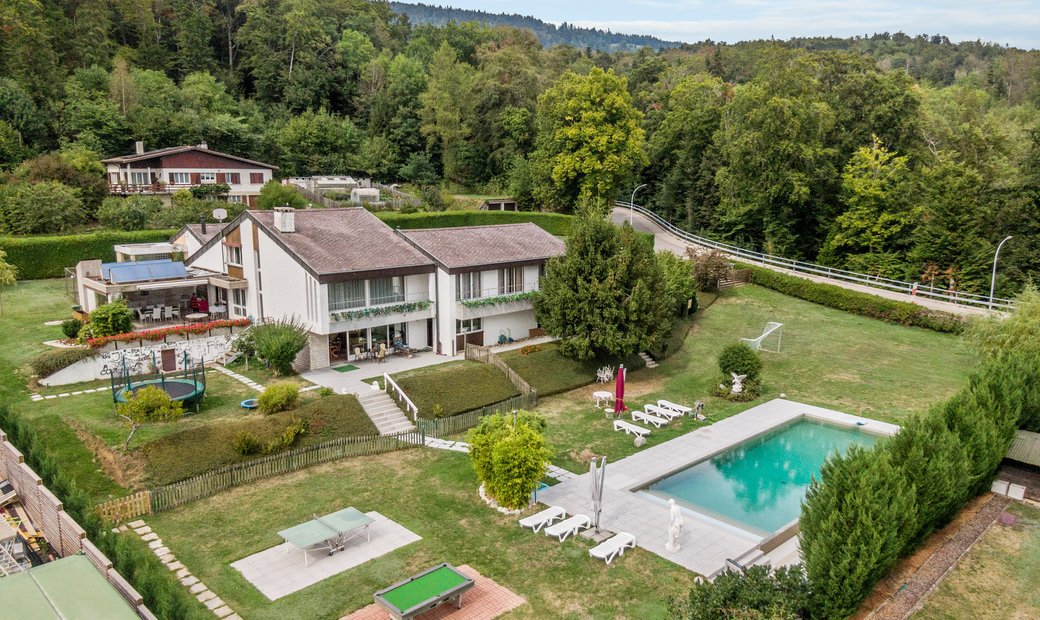 Exceptional Semi Detached Villa With Large In Rochefort, Neuchâtel