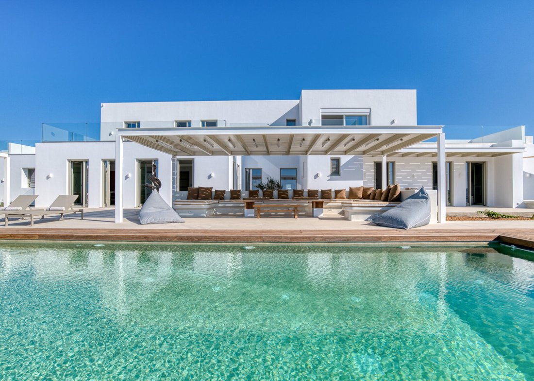 Villa in Paros, Aegean, Greece 2 - 12605513
