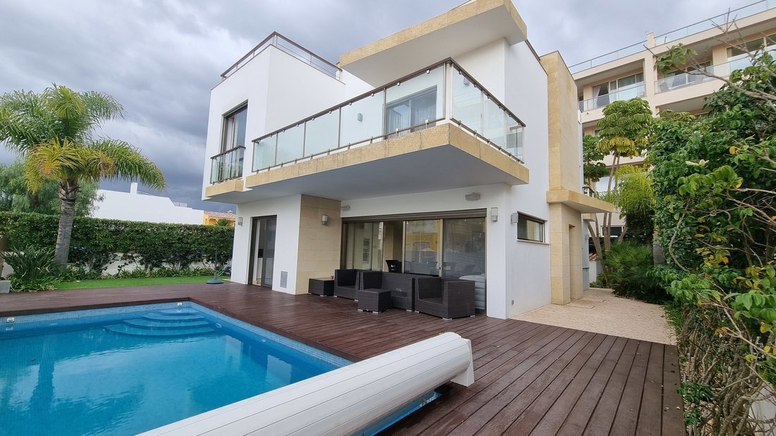 3 Bedroom Villa, Western Algarve Burgau Ref Gv694 In Burgau, Algarve