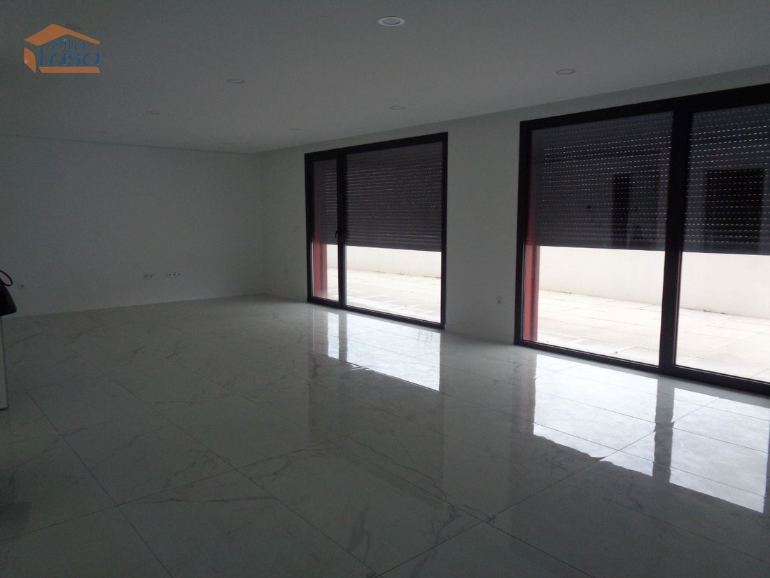 Apartment in Viseu, Viseu District, Portugal 1 - 12610121