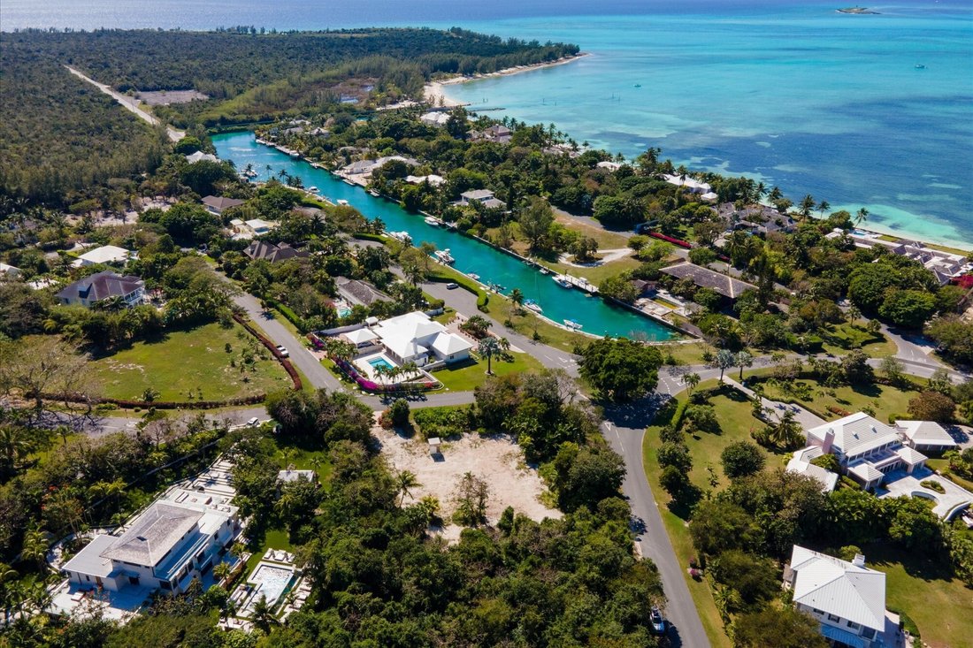 West Lyford Place In Nassau, New Providence, The Bahamas For Sale