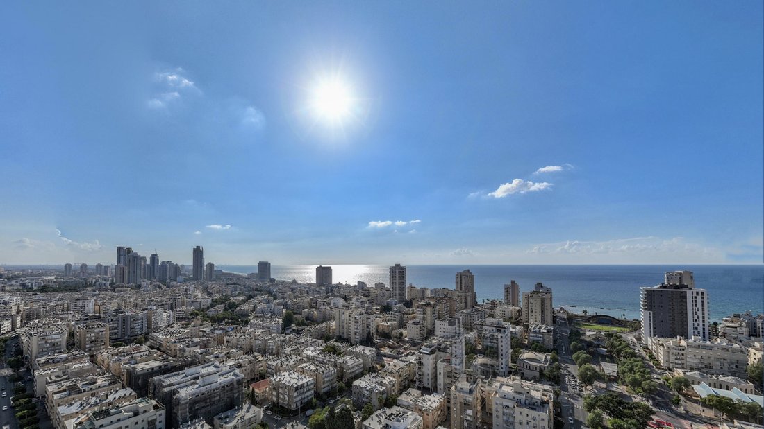 New Apartment With Panoramic View In A In Bat Yam, Center District