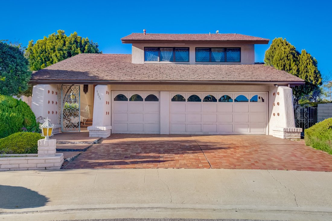 1571 Woodmont Pl In La Habra Heights, California, United States For