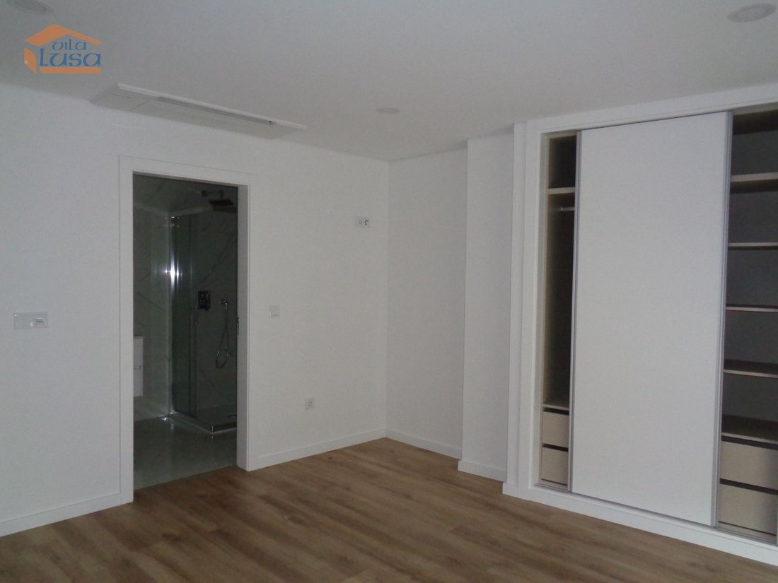 Apartment in Viseu, Viseu District, Portugal 5 - 12610121