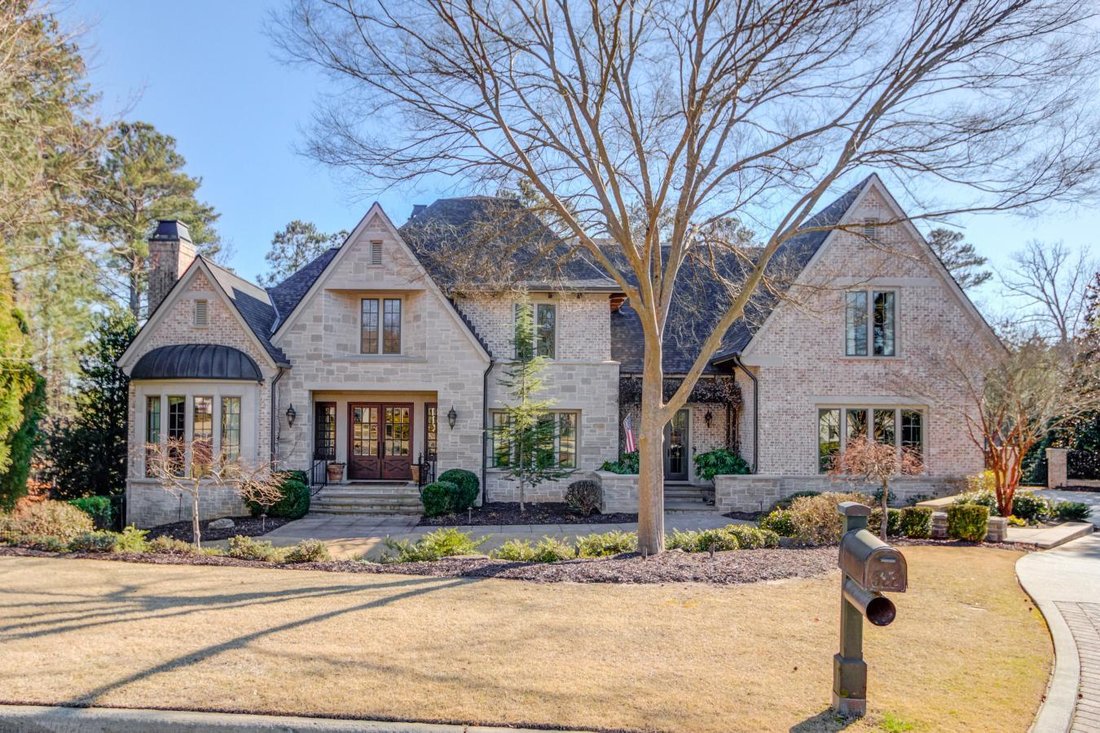 922 Chattooga Trace In Suwanee, United States For Sale (12610039)