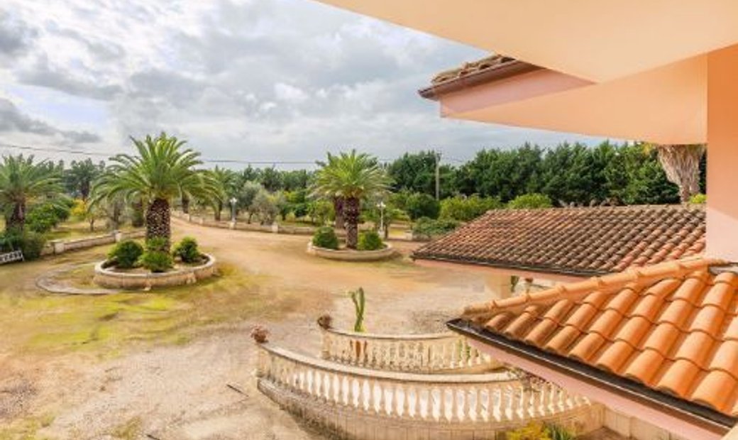 Lecce Villa In Gallipoli, Apulia, Italy For Sale (12614418)