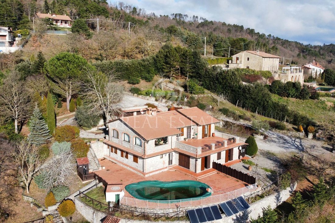 Finca en Lisciano Niccone, Umbría, Italia 2 - 12612391