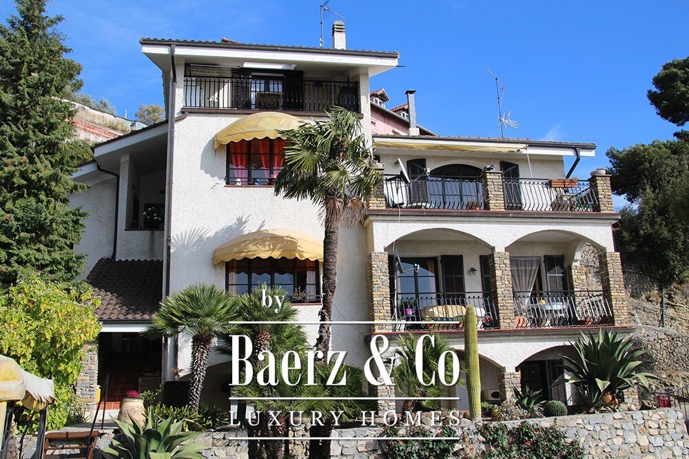 Villa in City Center, Ventimiglia, Liguria 3 - 12156434