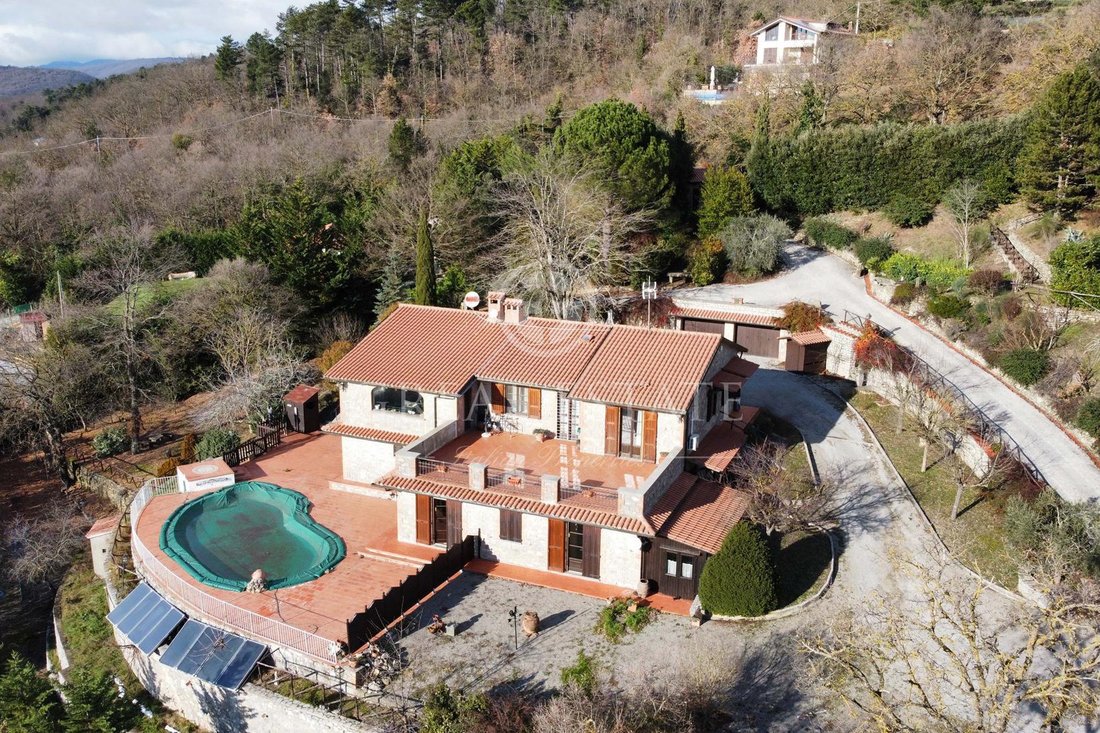 Finca en Lisciano Niccone, Umbría, Italia 3 - 12612391