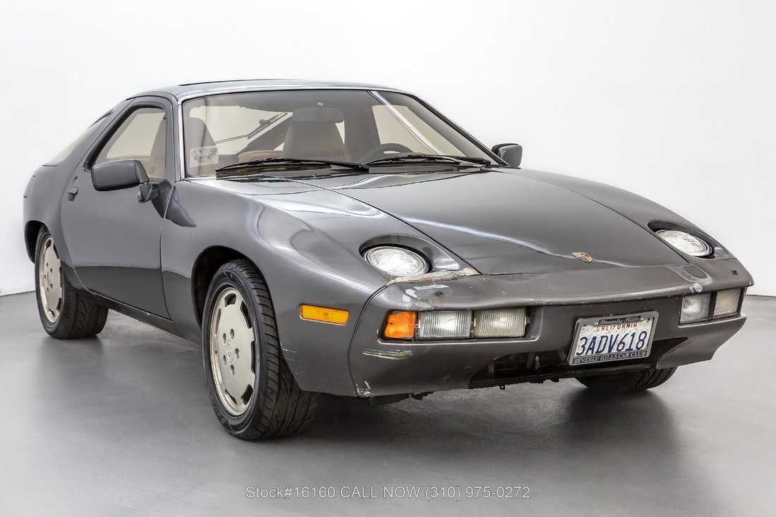Porsche 928 in Los Angeles, CA 1 - 12611971