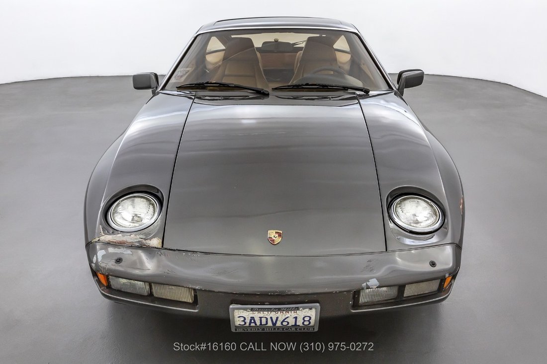 Porsche 928 in Los Angeles, CA 2 - 12611971