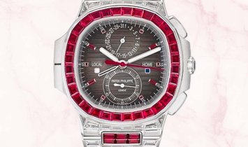 Patek Philippe Nautilus 5990/1422G Ruby Bezel
