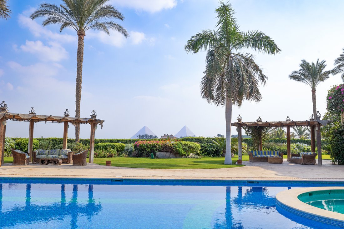 Extraordinary Villa With A View The Great In Giza, Giza Governorate, Egypt For Sale (12446719)