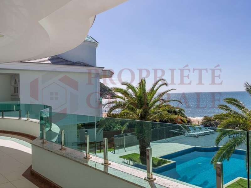 Mansion In Estaleirinho In Balneário Camboriú, State Of Santa Catarina