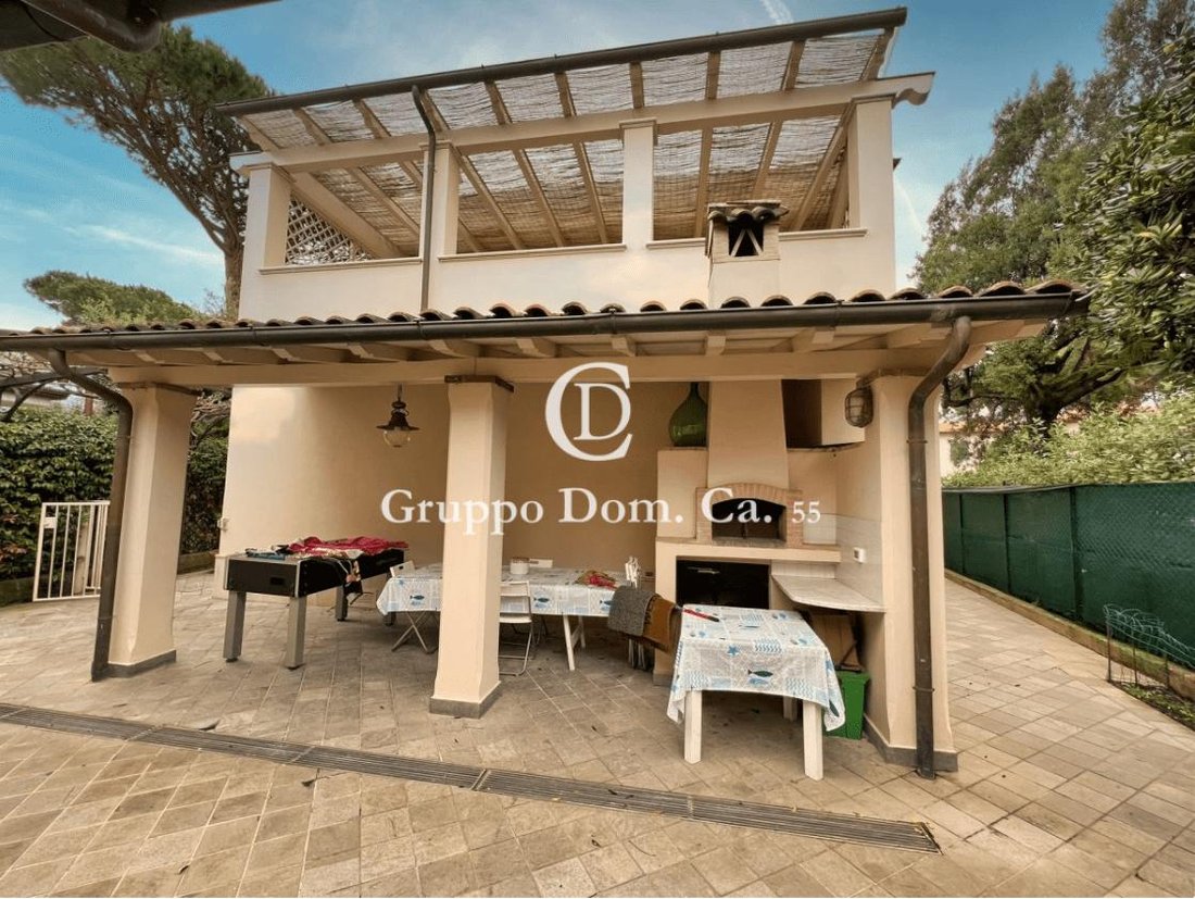 Villa in Vittoria Apuana, Forte dei Marmi, Tuscany 5 - 12622353