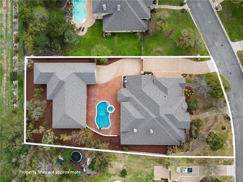 6 Bedrooms Single Family Detached In China Spring, Texas, United States