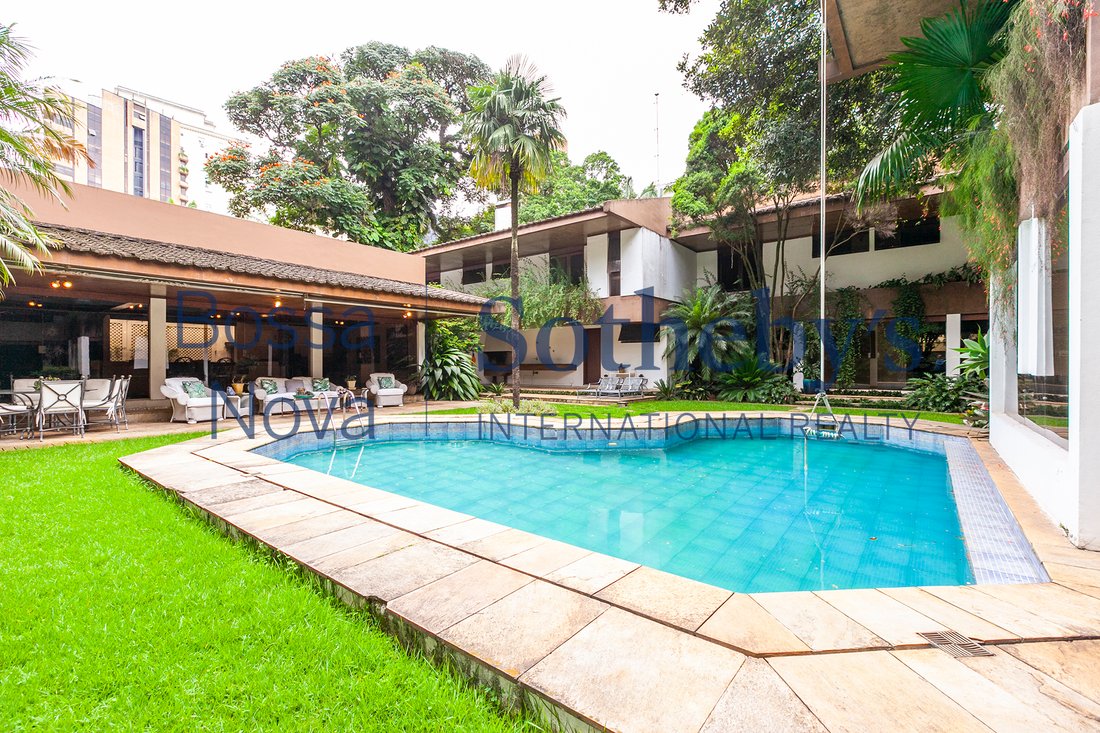 House Designed By Ricardo Julião In In São Paulo, State Of São Paulo ...