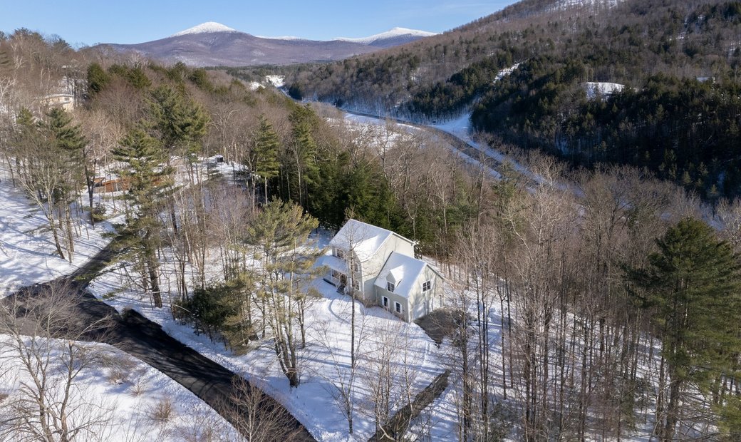 Custom Home On Dead End Street In Mendon, Vermont, United States For Sale (12623649)