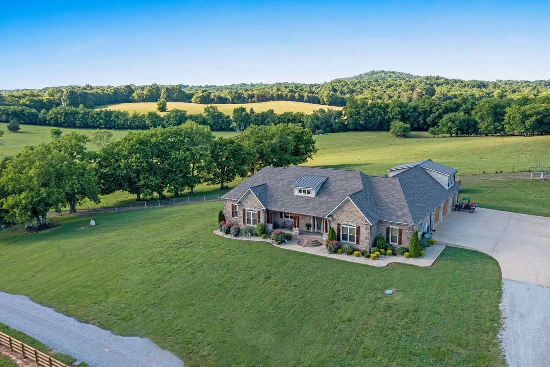 1068 Pickle Rd, Culleoka, Tn, 38451 In Culleoka, Tennessee, United