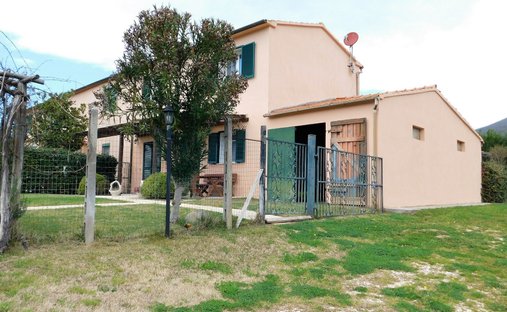 Farm Ranch in Center, Follonica, Tuscany 1